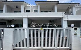 Jitra 4-Bedroom Home 10 Pax Wifi Netflix